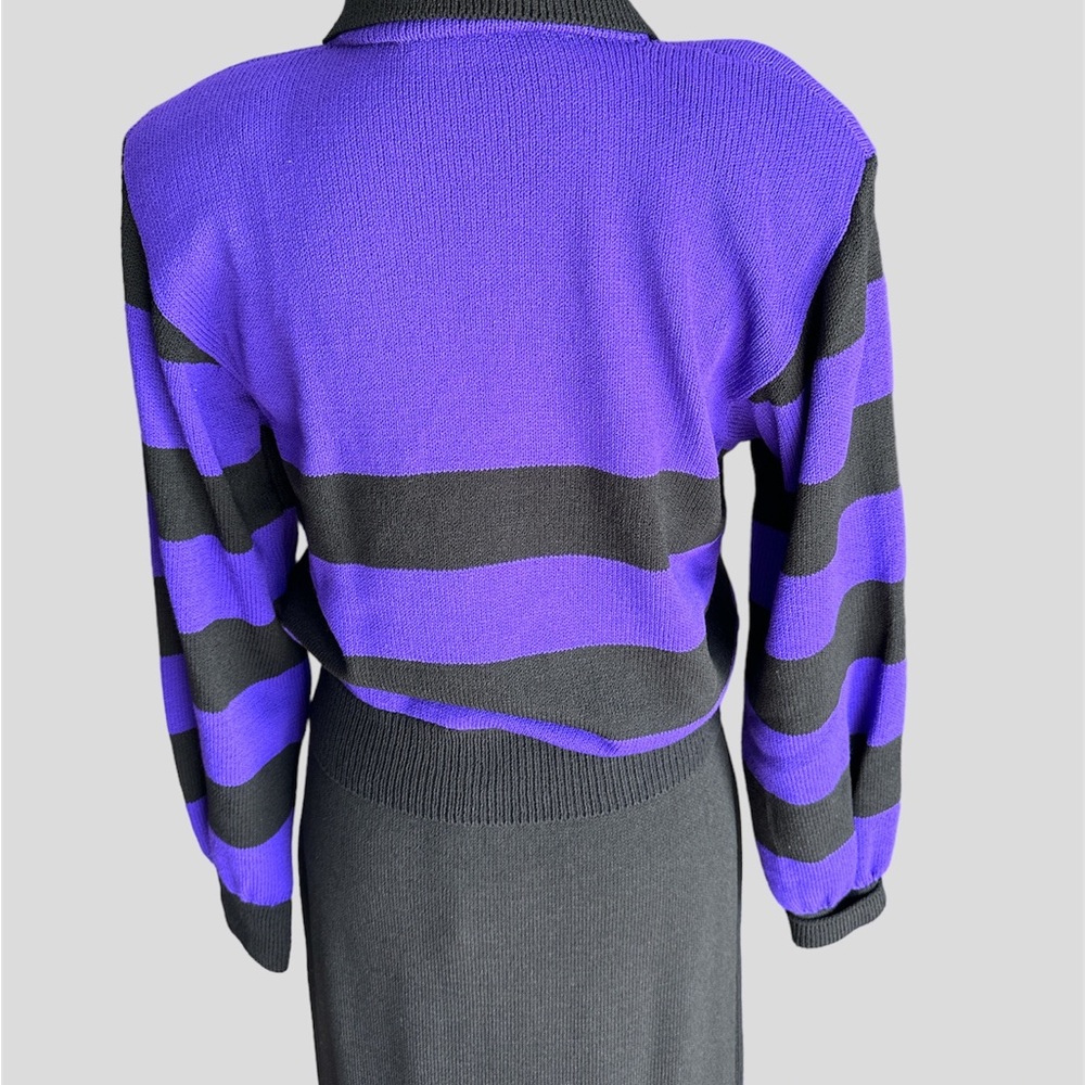 St John Collection Sweater - Picture 2 of 3